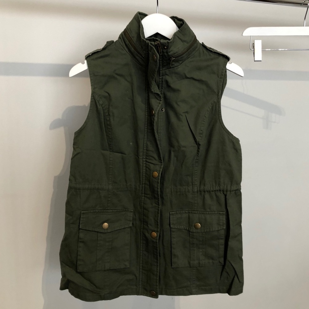 Market & Spruce Vest size M